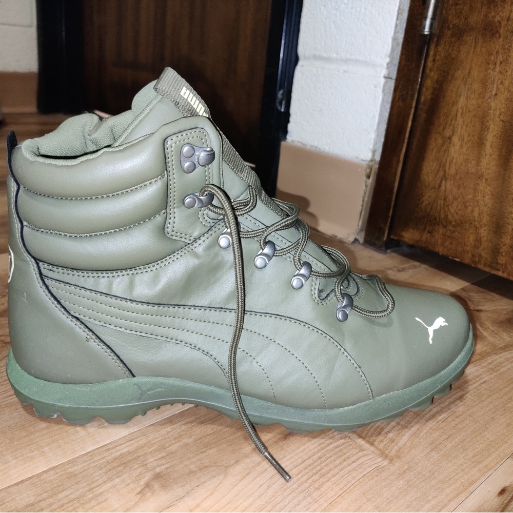 Puma Boot. Olive US12.